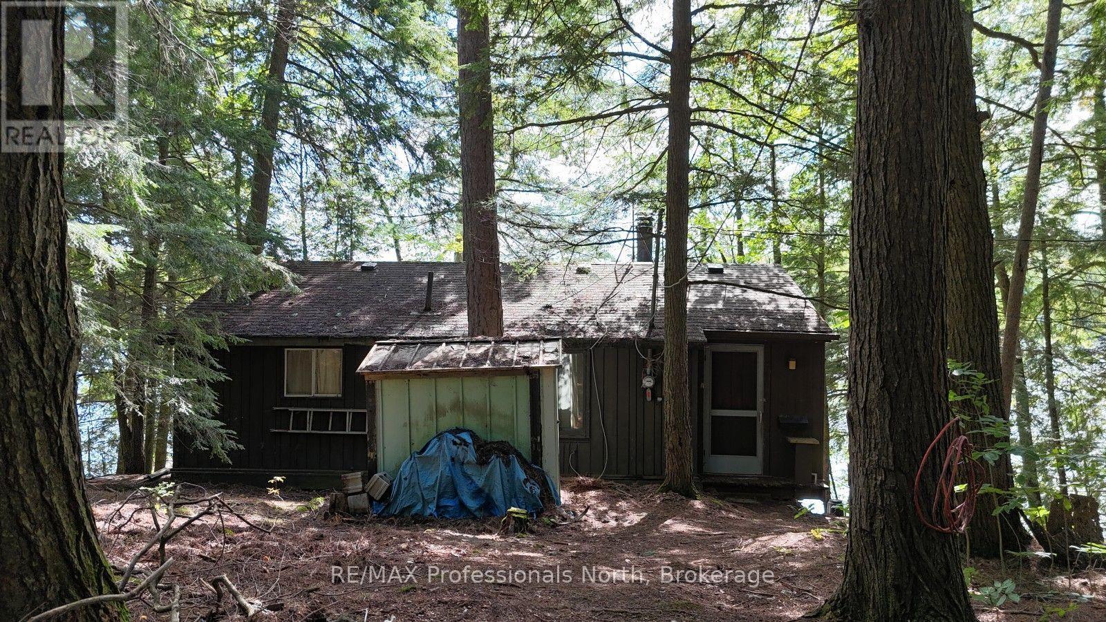 1019 ARROWHEAD DRIVE - 22