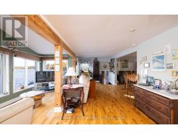 566 Hungry Bay Road W, Georgian Bay, ON L0K1S0 Photo 17