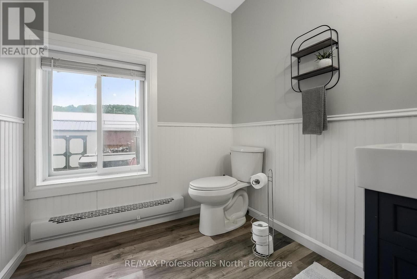33 MAPLE AVENUE - 20