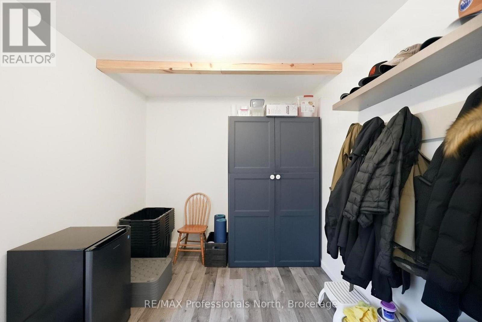33 MAPLE AVENUE - 21