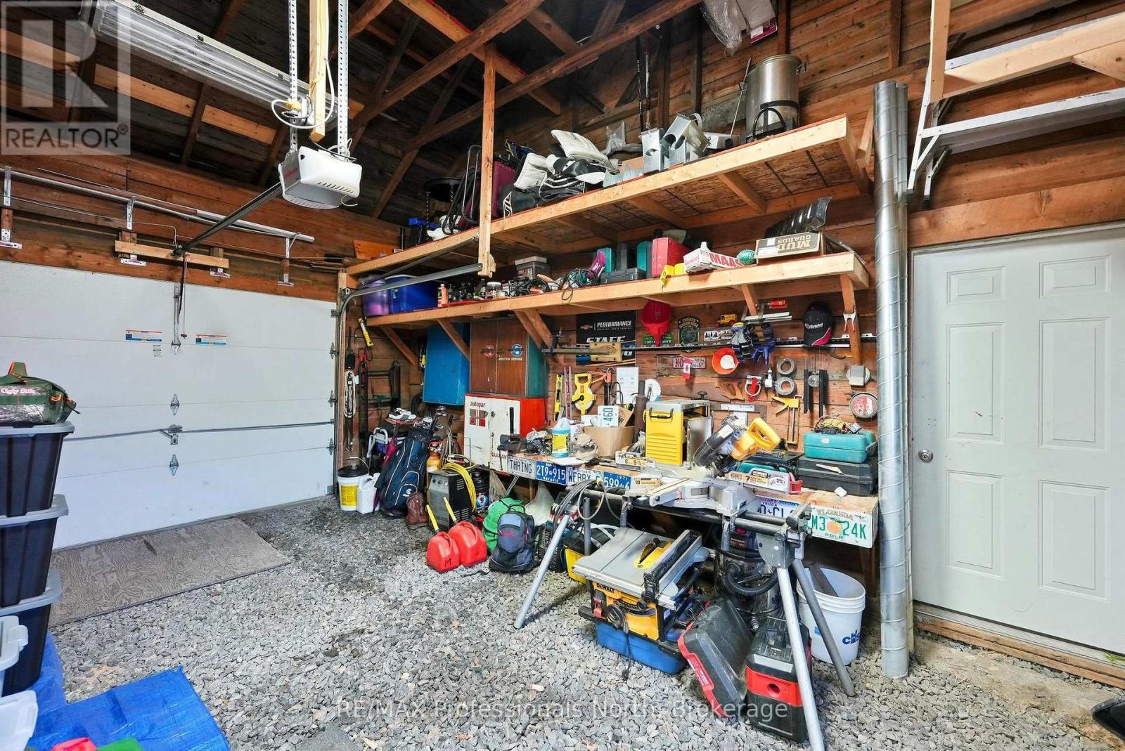 33 MAPLE AVENUE - 37