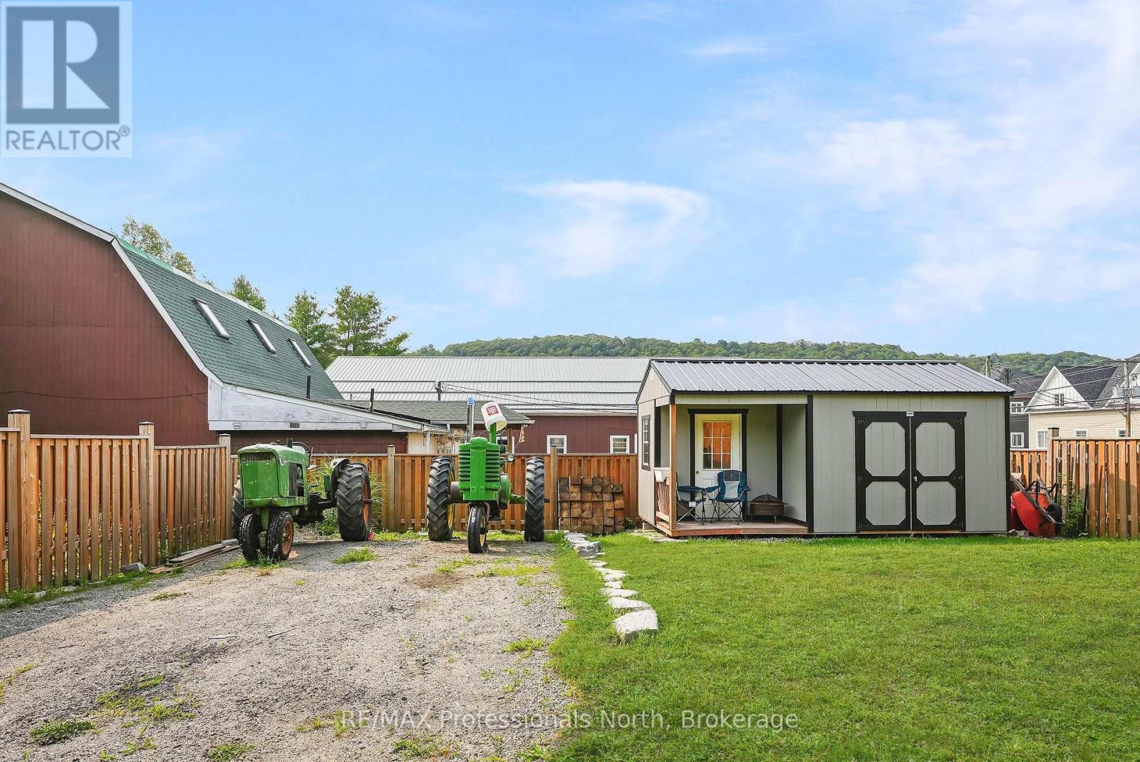 33 MAPLE AVENUE - 41