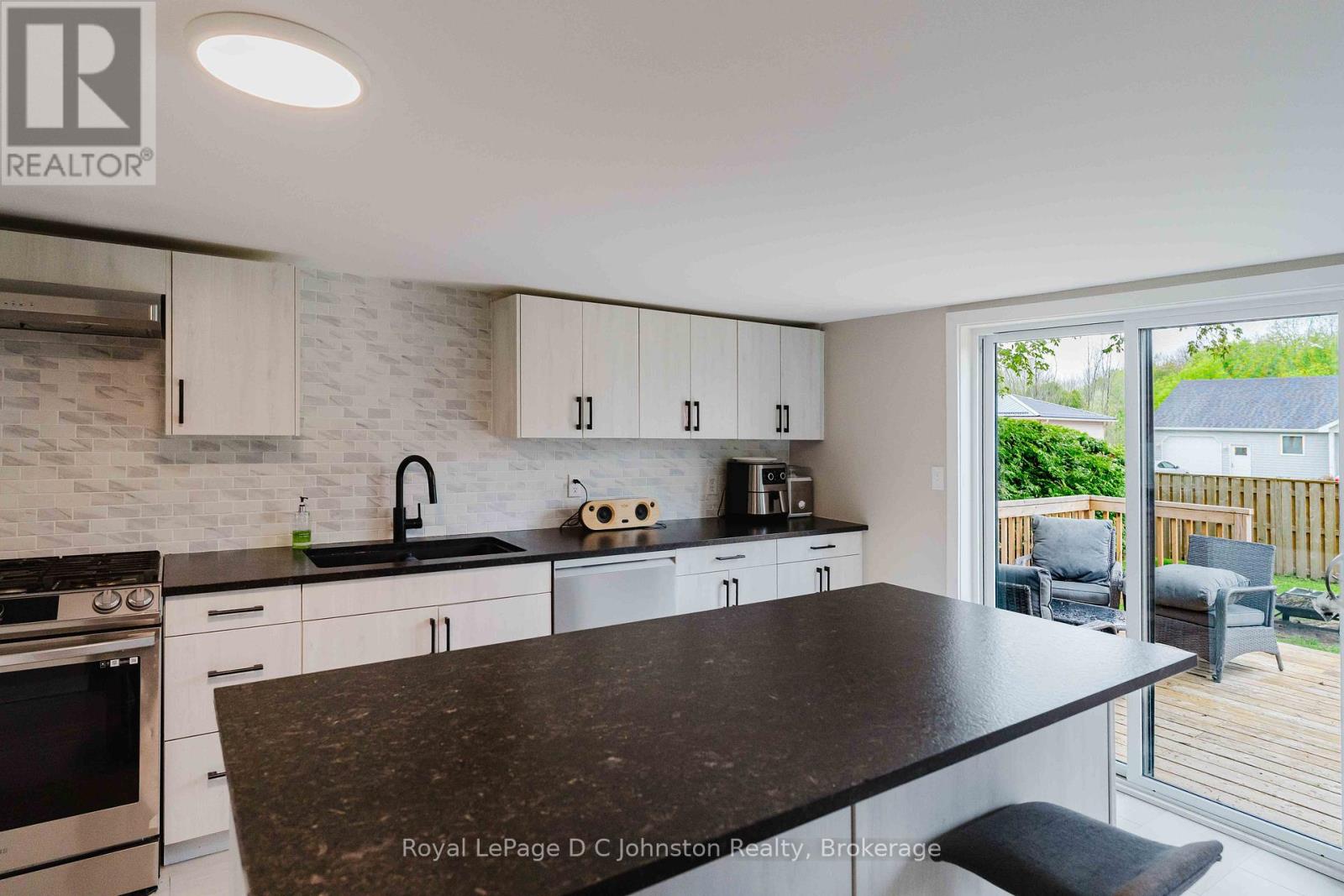 229 EDWARD STREET - Image 11