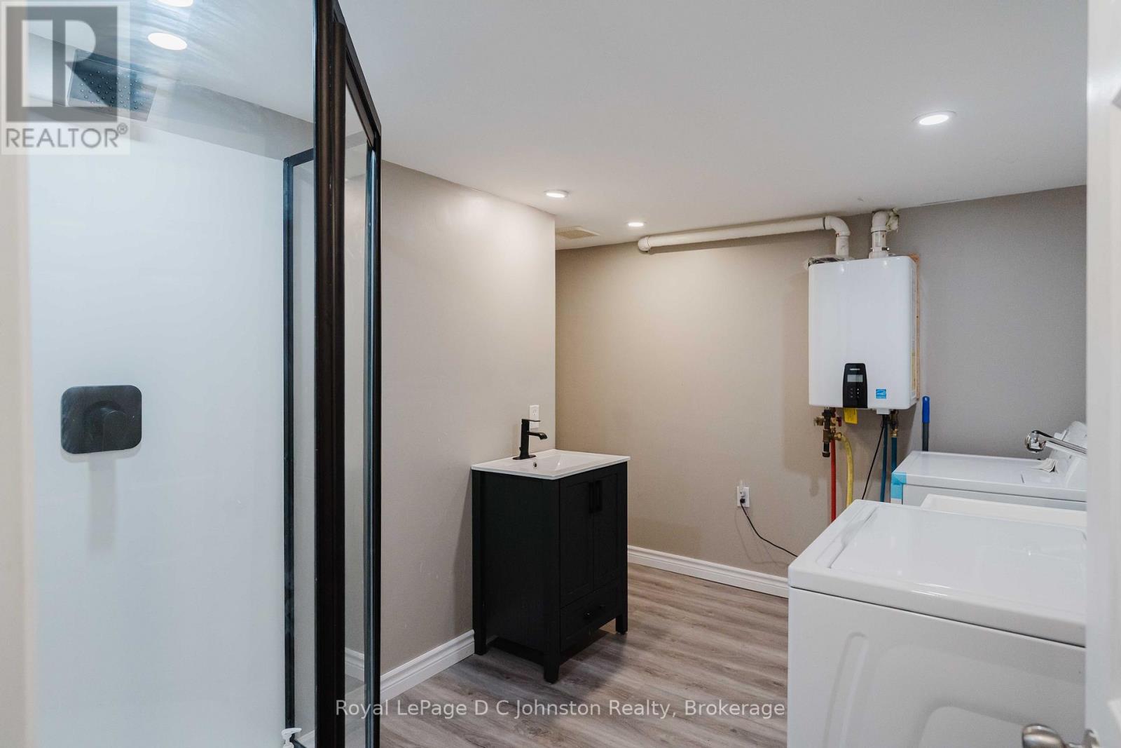 229 EDWARD STREET - 12
