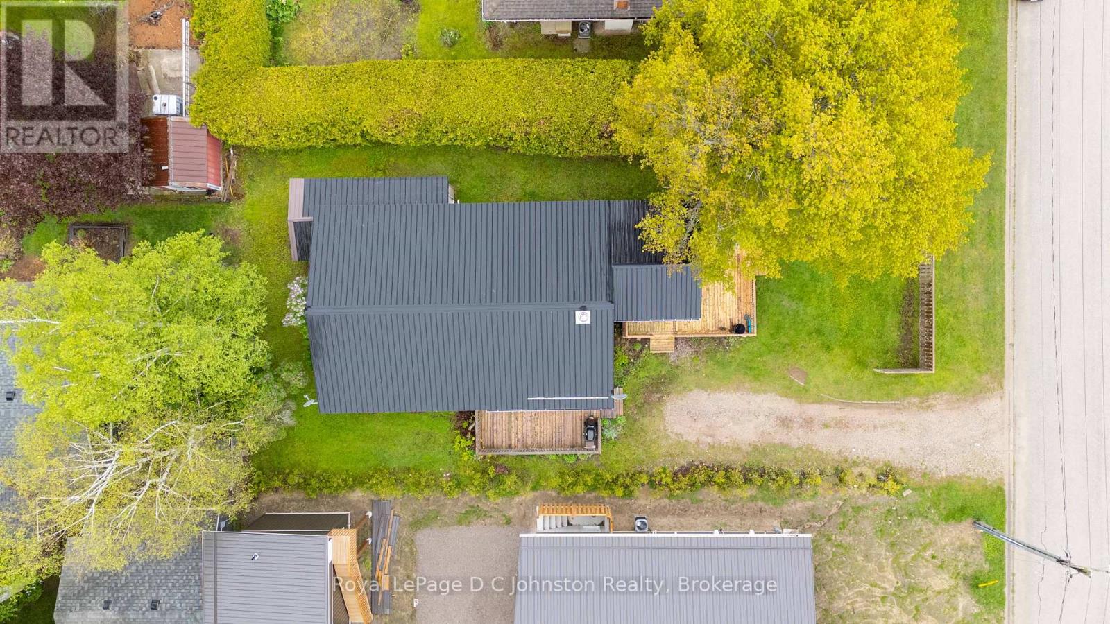 229 EDWARD STREET - 32