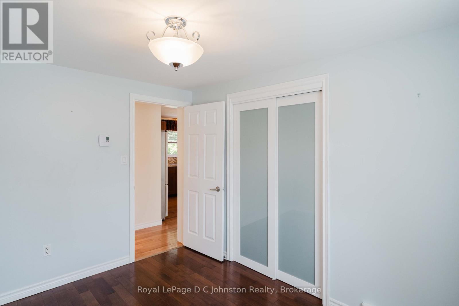 19 SMITH STREET - 14