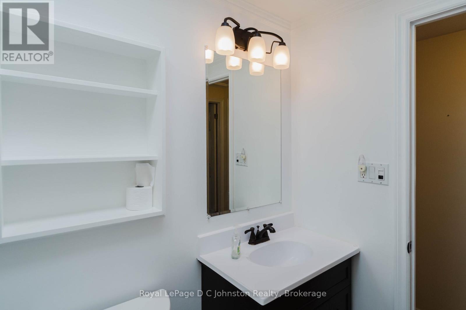 19 SMITH STREET - 20