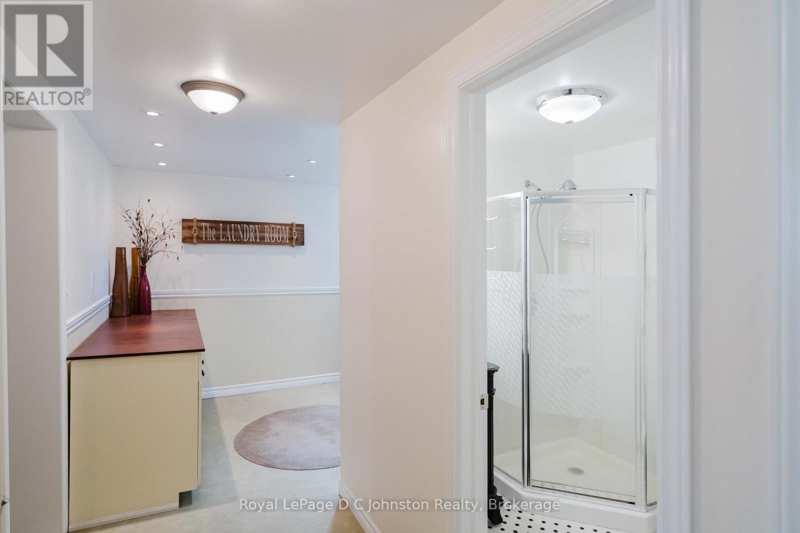 19 SMITH STREET - 28