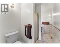 4345 June Springs Road, Kelowna, BC V1W4C8 Photo 36