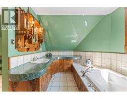 4345 June Springs Road, Kelowna, BC V1W4C8 Photo 44