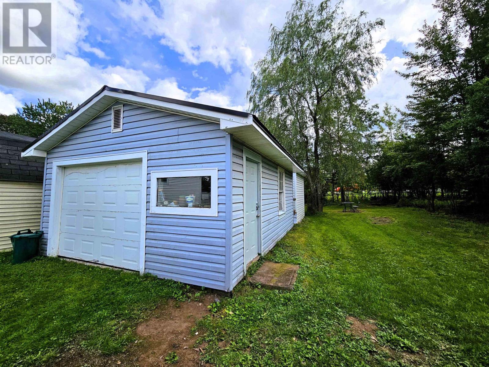 59 Salter Avenue, Truro — photo 6