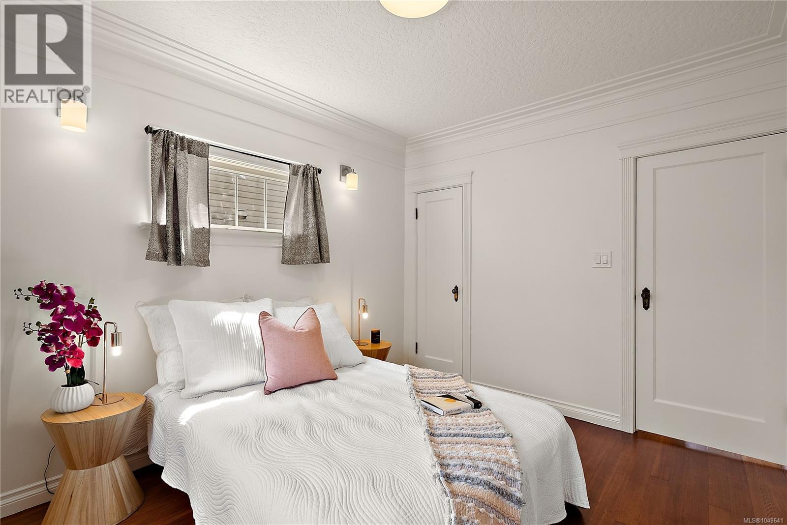 813 Portage Rd - 10