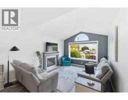 4pc Ensuite bath - 5978 Ness Court, Oliver, BC V0H1T0 Photo 9