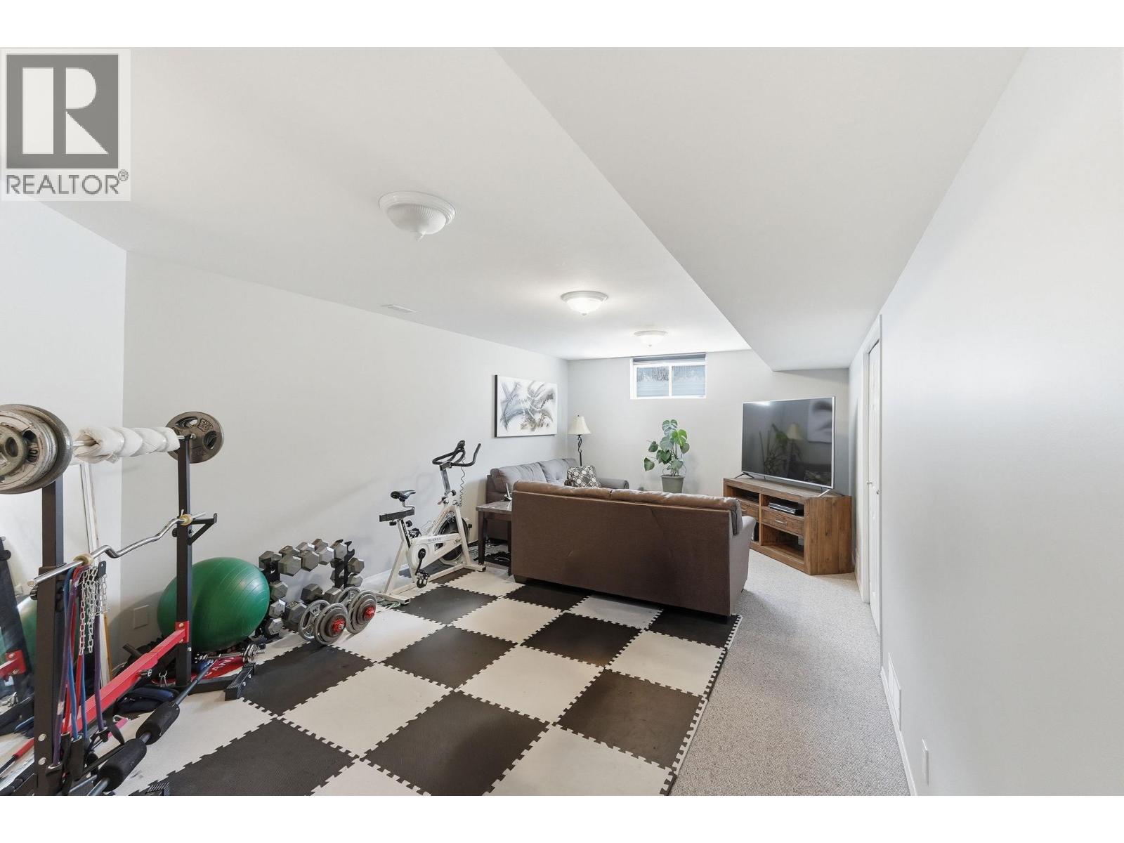 5978 Ness Court, Oliver