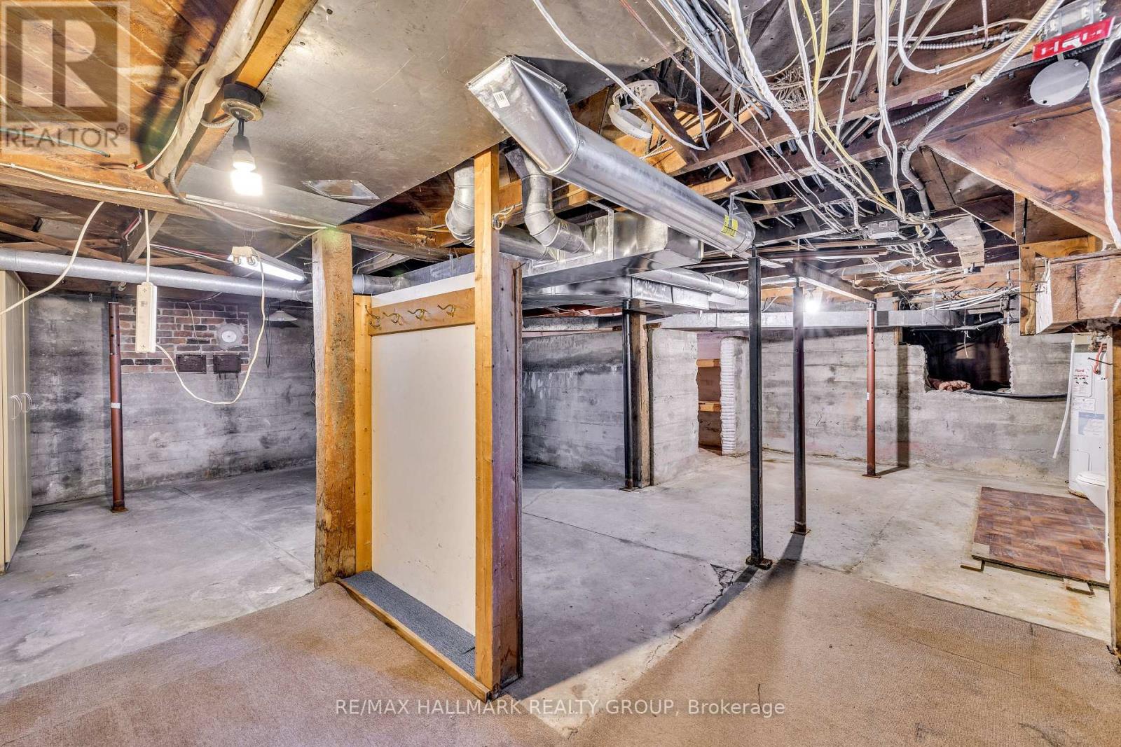 Industrial for Rent in Ottawa – 6804 HARBOUR STREET, Ottawa – MLS# X13745724 - Image 26