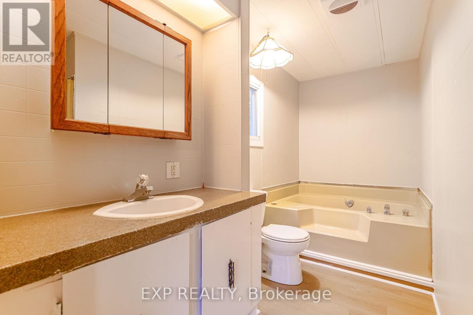 3 Bed, 2 Bath House for Sale in Carleton Place – 21 MAPLEWOOD AVENUE, Carleton Place – MLS# X13745824 - Image 20