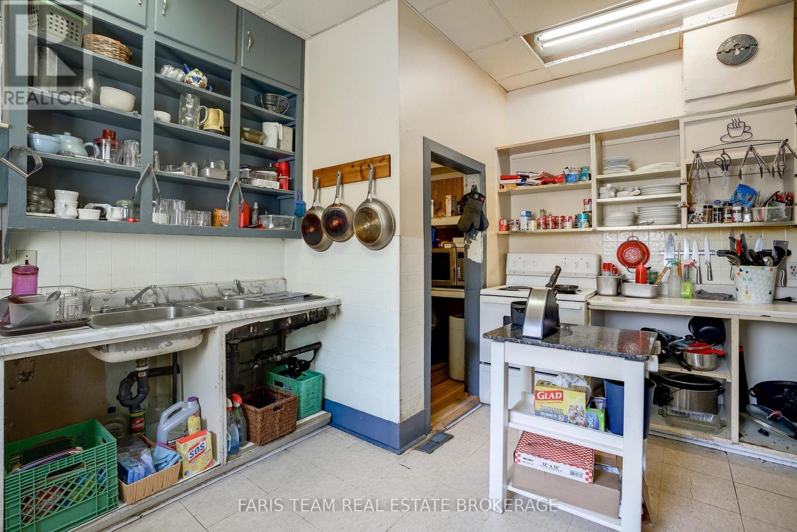 236 BARRIE STREET - 10