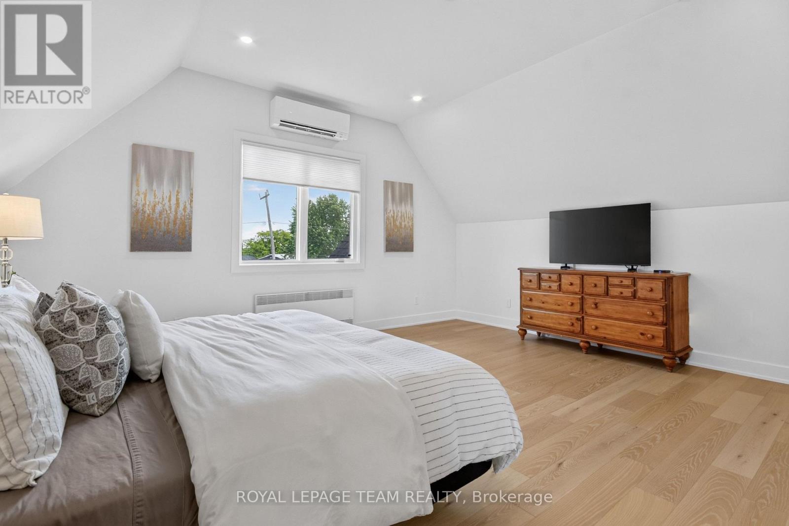 2710 RIVER ROAD - 23