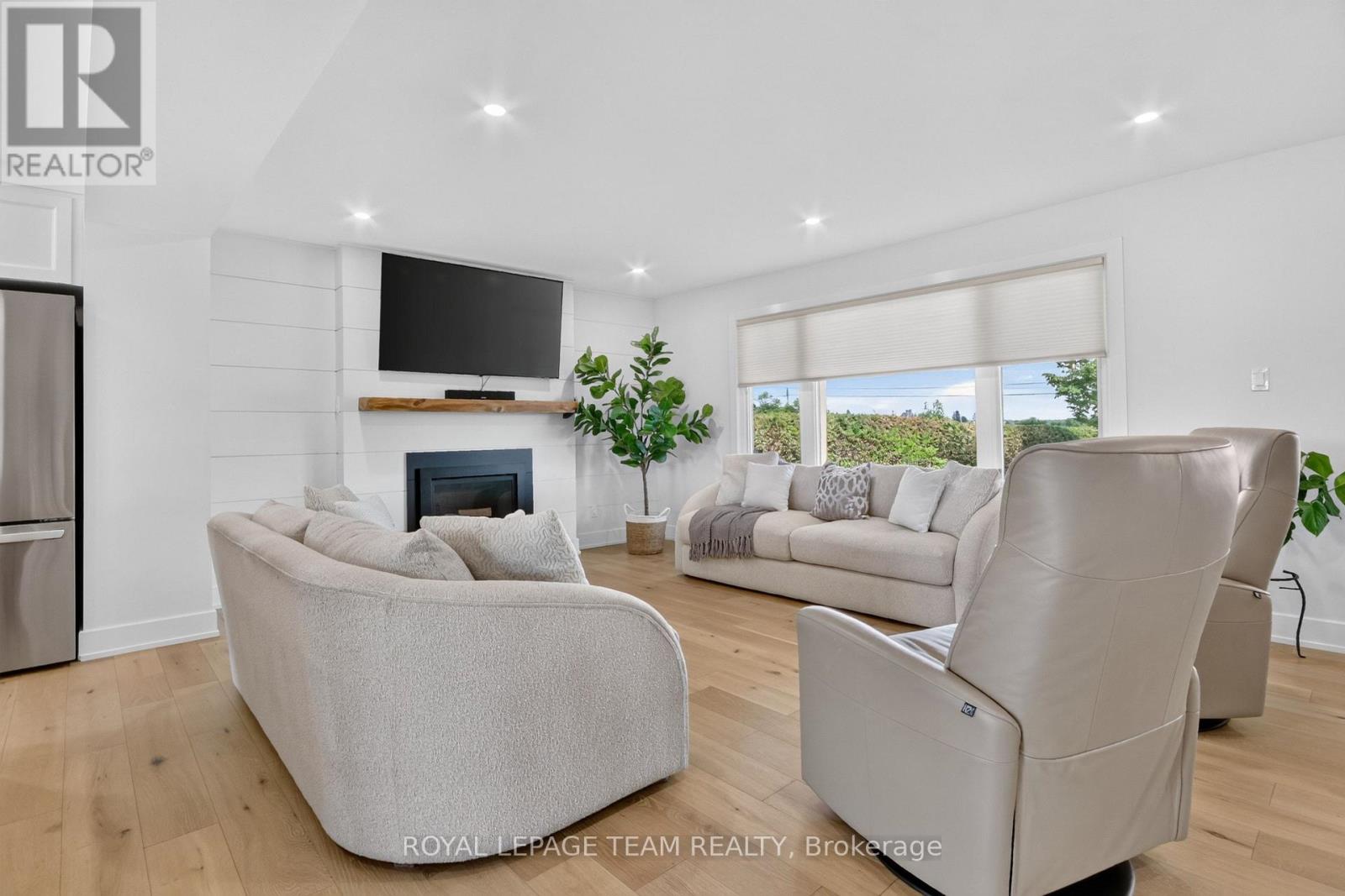 2710 RIVER ROAD - 5
