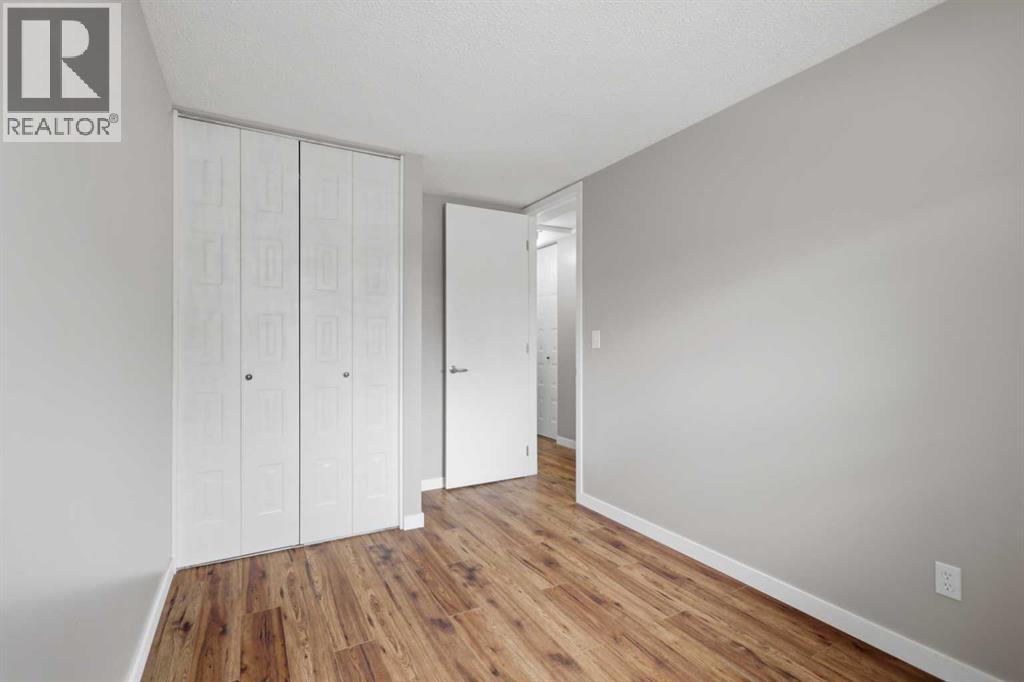 Listing photo – 18, 96 Holmes Street, Red Deer