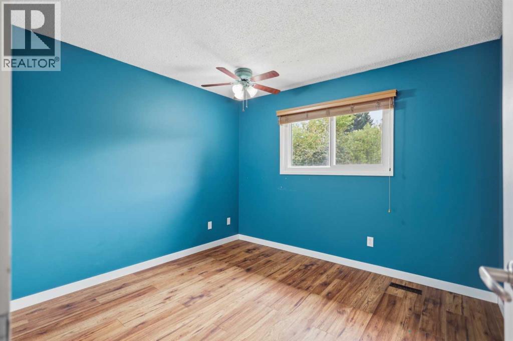 Listing photo – 18, 96 Holmes Street, Red Deer