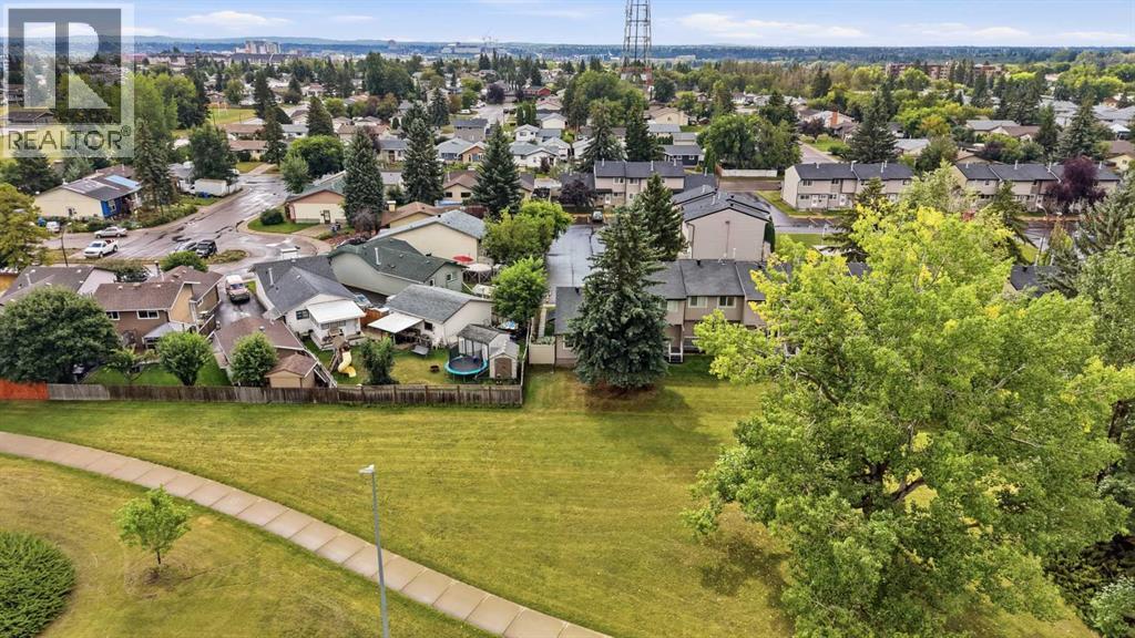 Listing photo – 18, 96 Holmes Street, Red Deer