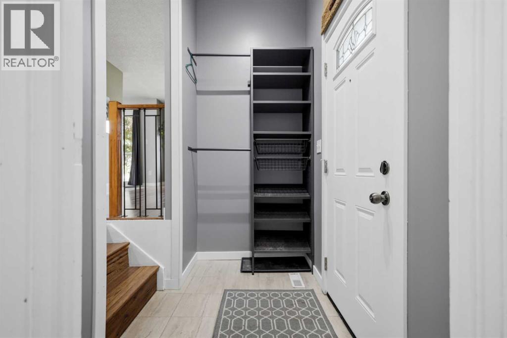 Listing photo – 18, 96 Holmes Street, Red Deer