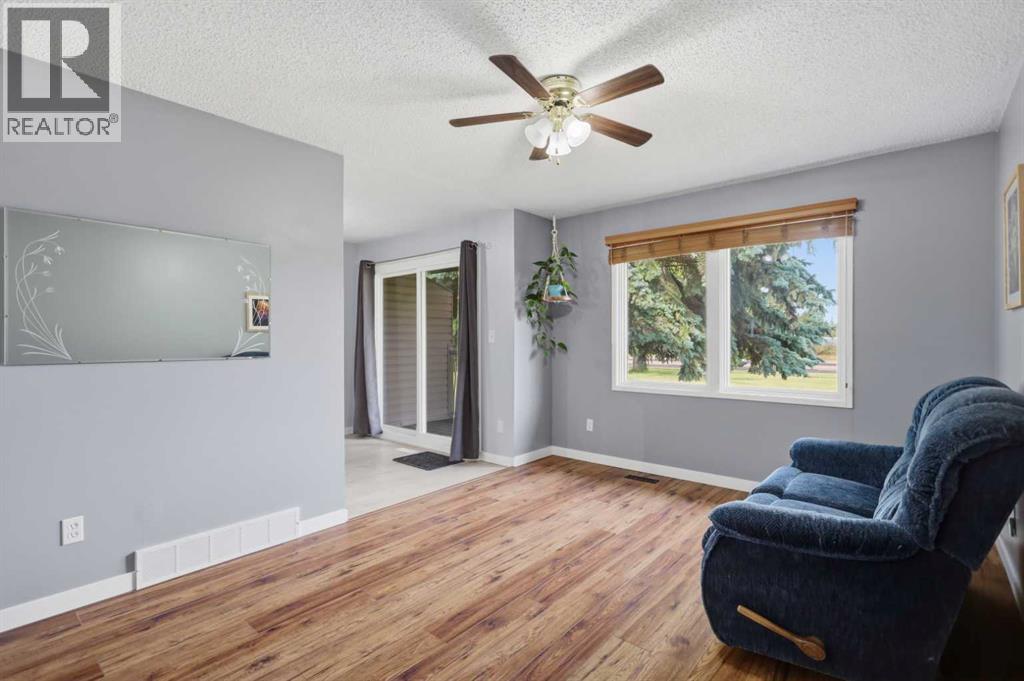 Listing photo – 18, 96 Holmes Street, Red Deer