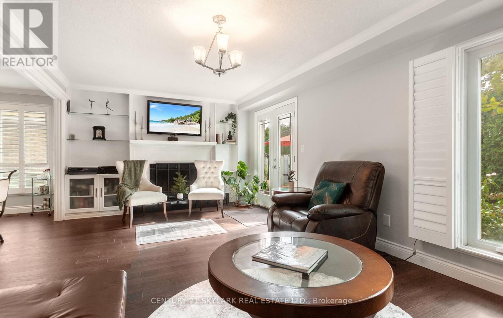 574 SUNNYVALE CRESCENT - 11