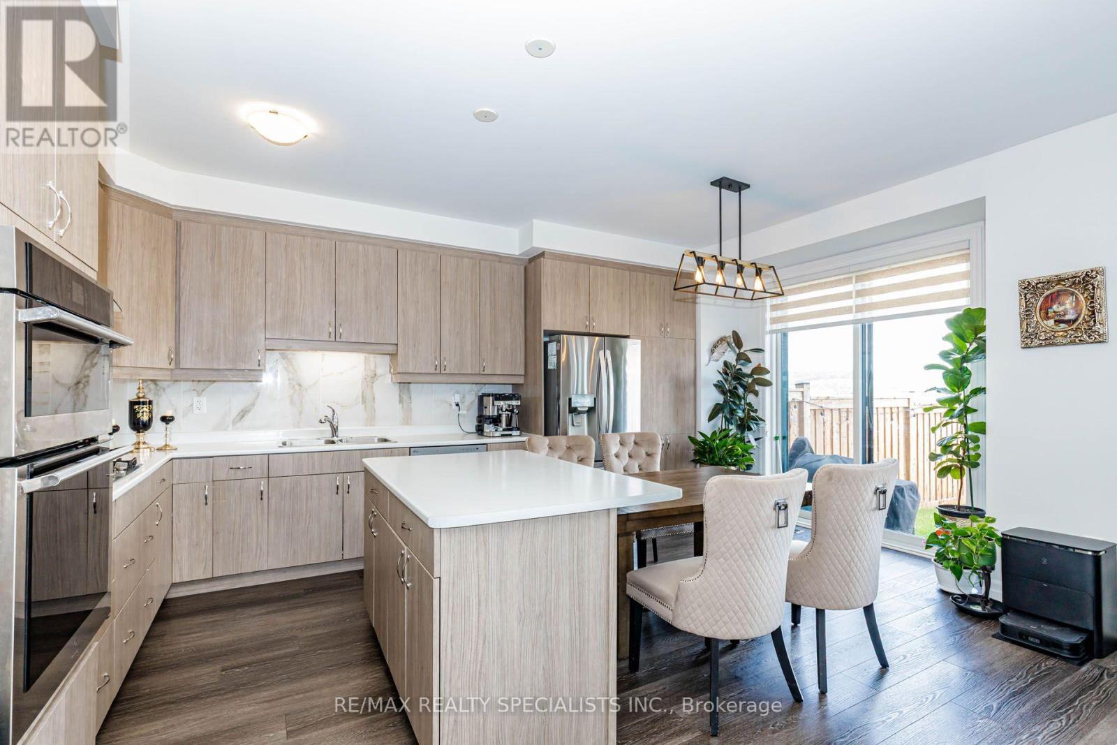 455 GORDON KRANTZ AVENUE - 11