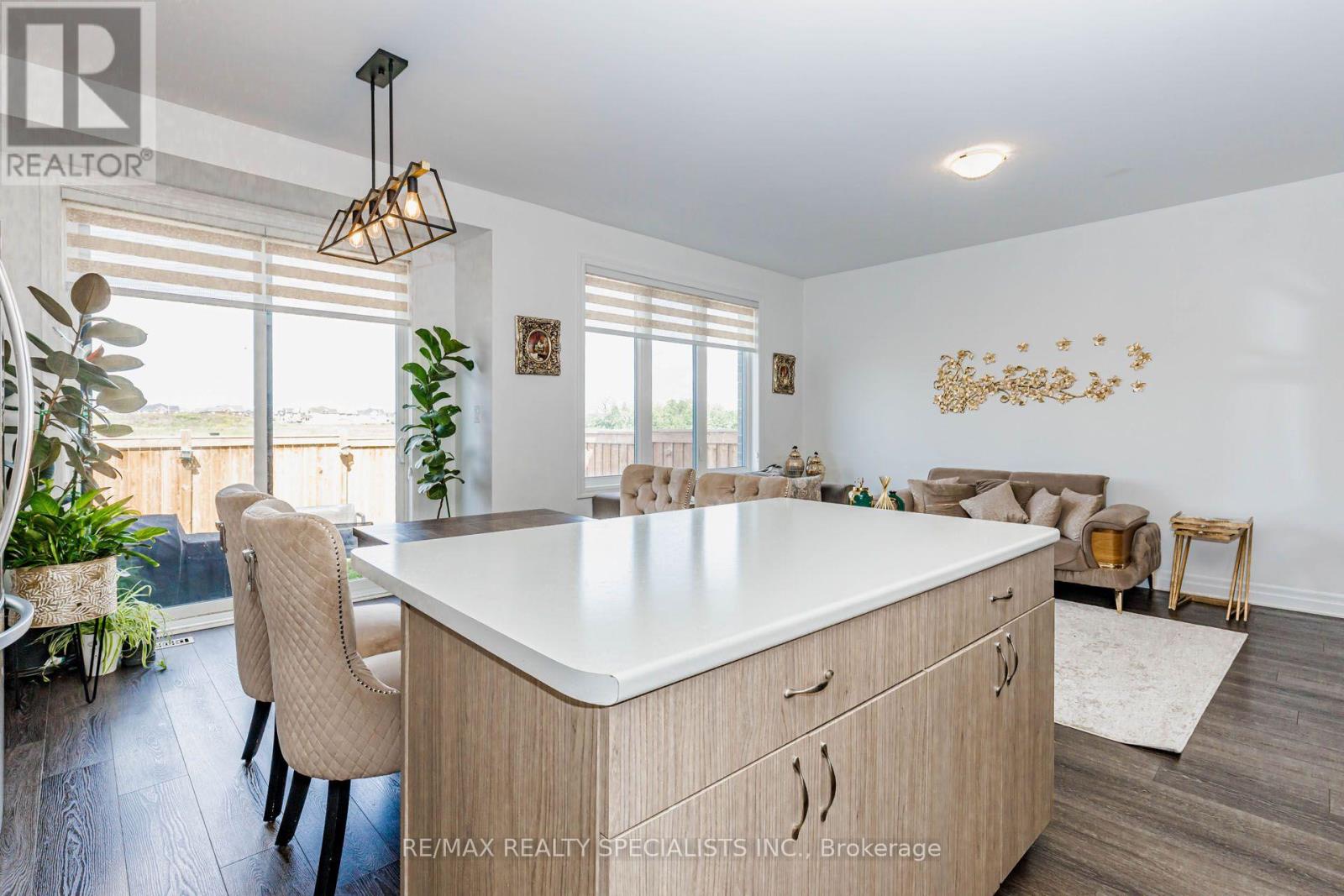 455 GORDON KRANTZ AVENUE - 17
