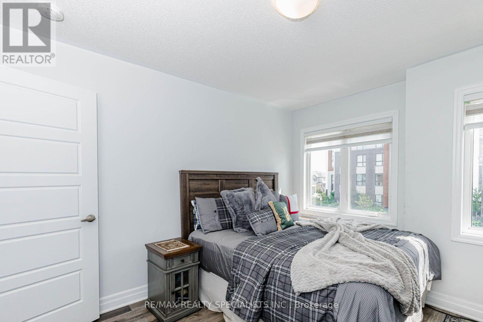 455 GORDON KRANTZ AVENUE - 27
