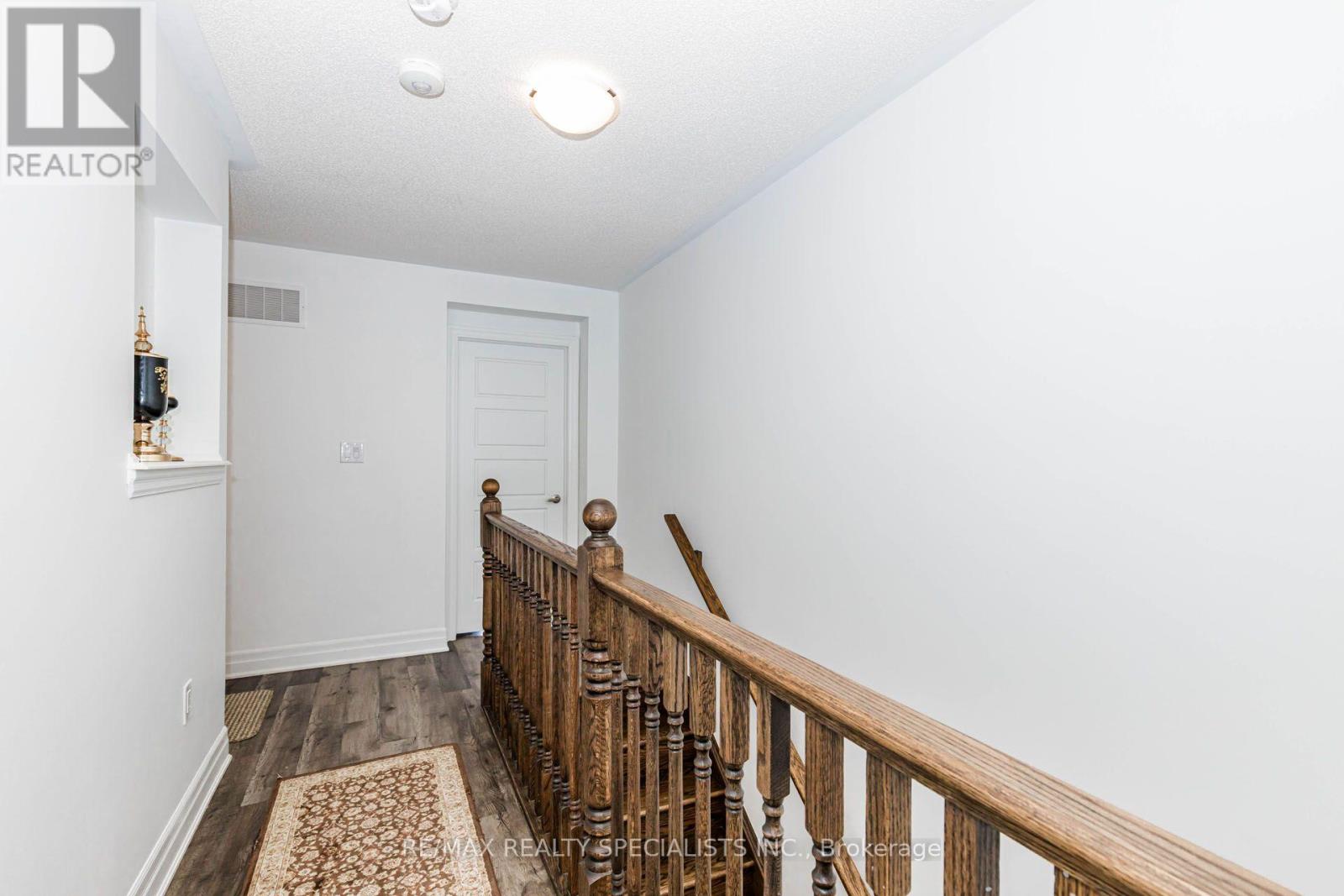 455 GORDON KRANTZ AVENUE - 32