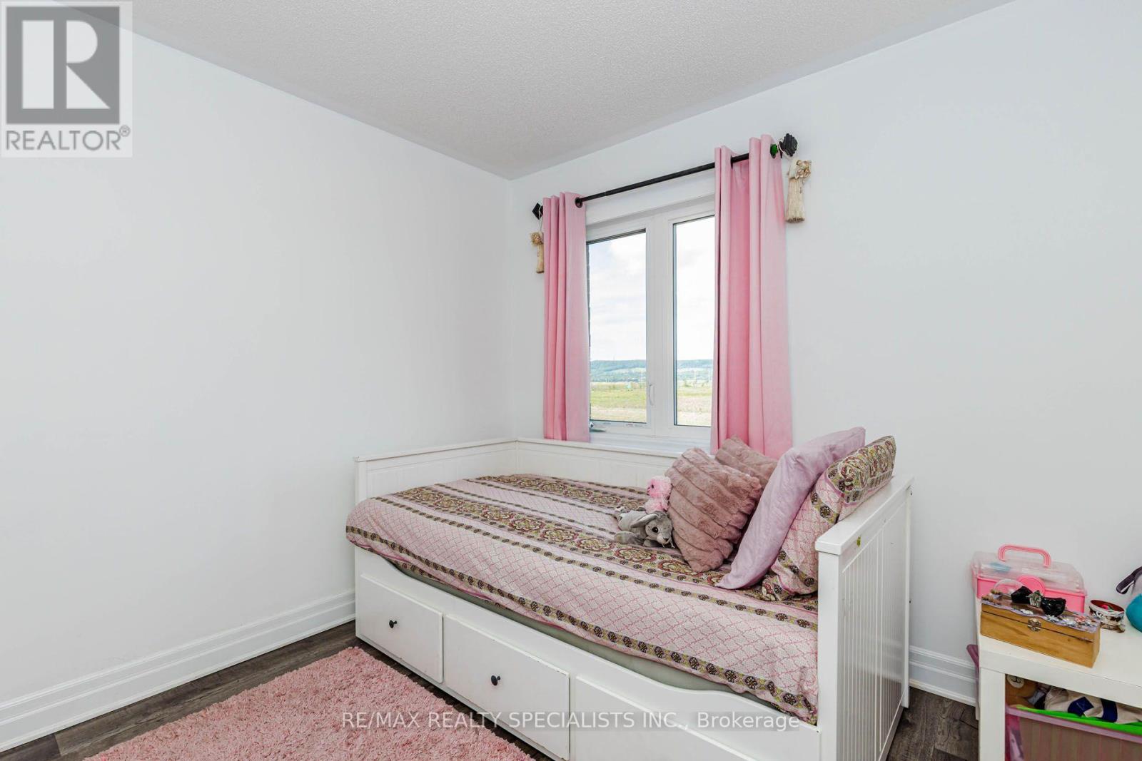 455 GORDON KRANTZ AVENUE - Image 34