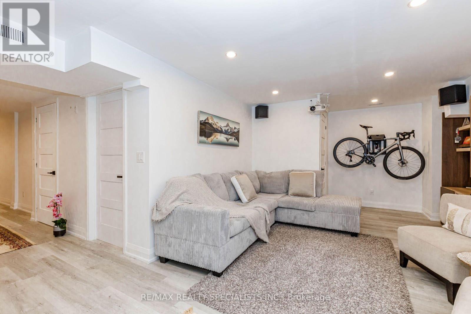 455 GORDON KRANTZ AVENUE - Image 40