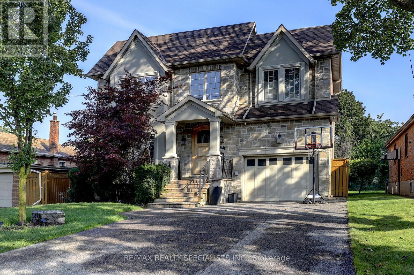 Photo of 7 Fairlin Drive