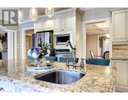 7 Fairlin Drive, Toronto, ON M9B4J1 Photo 13