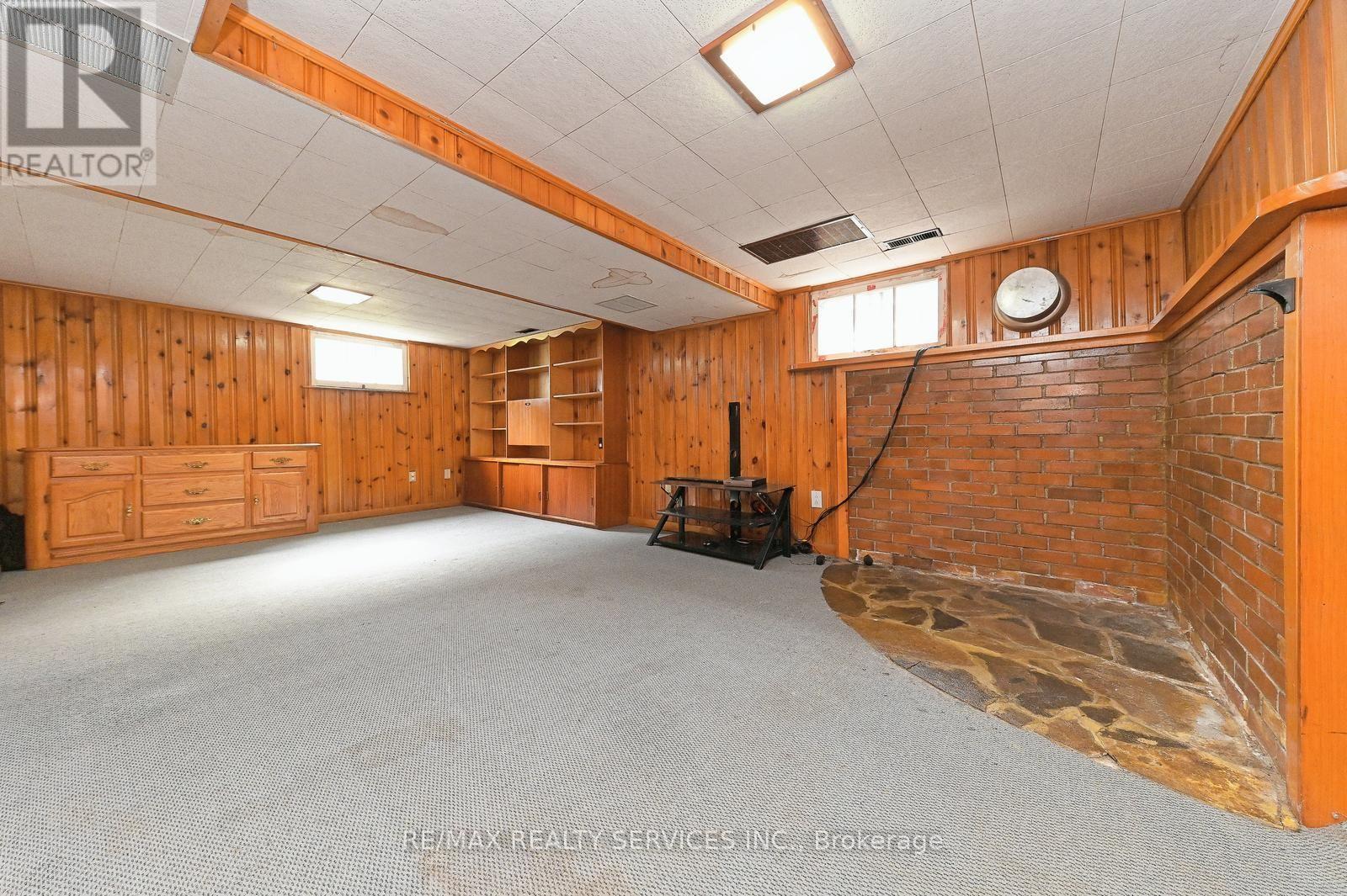 54 WOODWARD AVENUE - Image 35