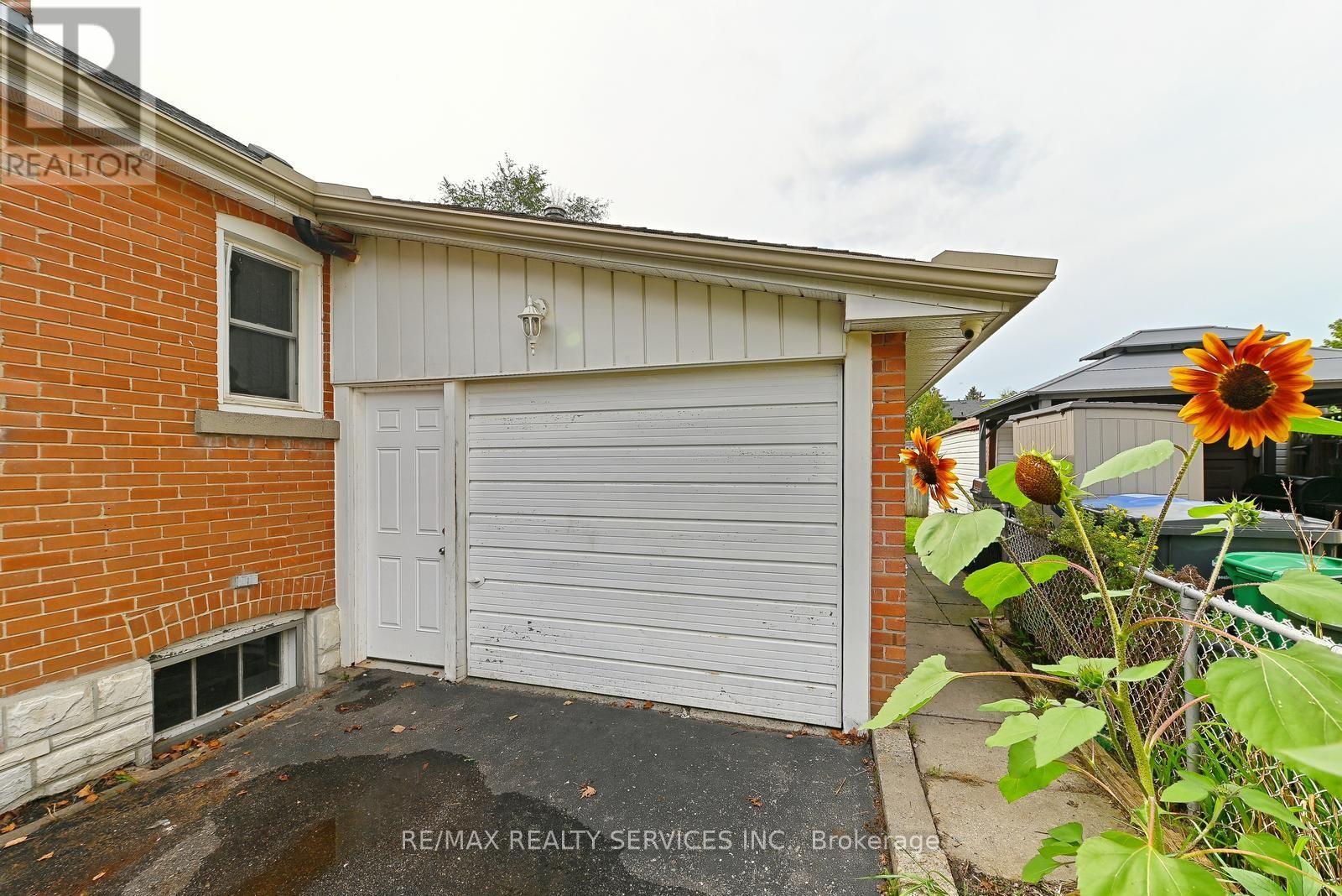 54 WOODWARD AVENUE - Image 39