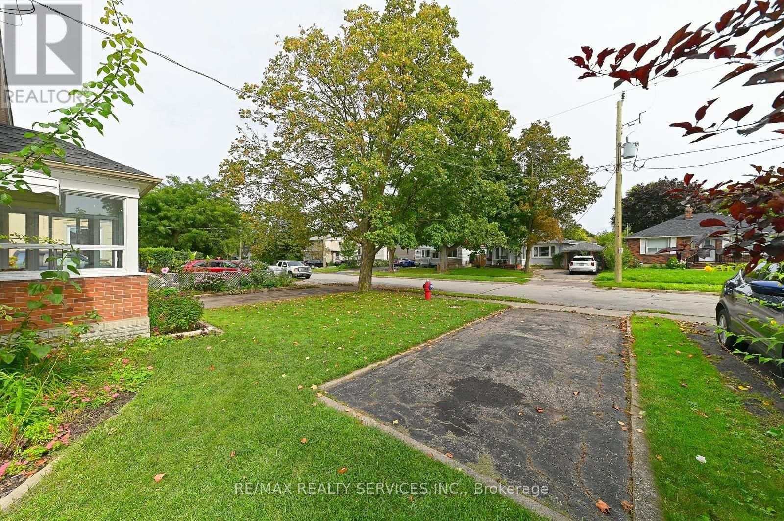 54 WOODWARD AVENUE - Image 40