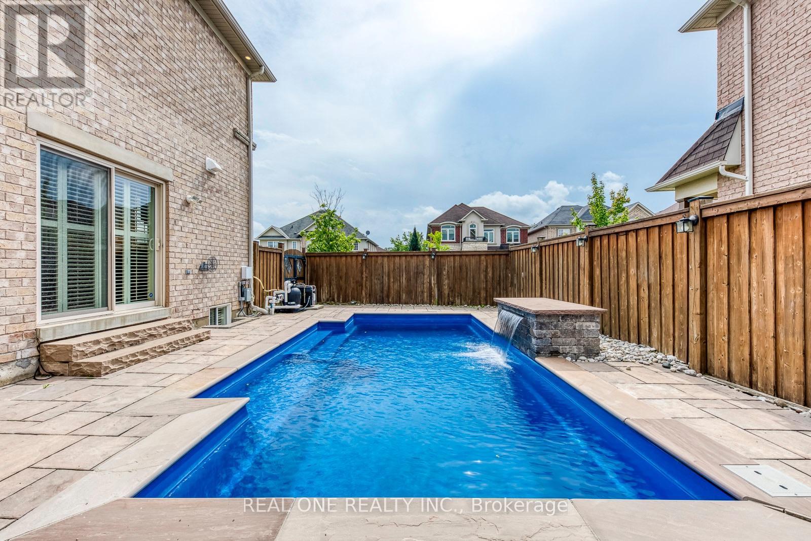 4201 PRUDHAM AVENUE - 44