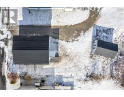 52 Pepperell Street, Louisbourg, NS B1C1L9 Photo 10