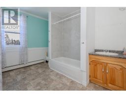 52 Pepperell Street, Louisbourg, NS B1C1L9 Photo 36