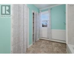 52 Pepperell Street, Louisbourg, NS B1C1L9 Photo 38