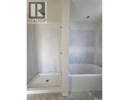 4pc Bathroom - 706 Nazarali Union, Saskatoon, SK S7V1X4 Photo 11