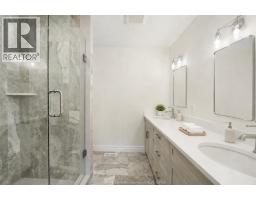 Mud room - 44 Belleview Drive, Kingsville, ON N0R1B0 Photo 8