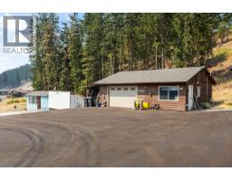Primary Bedroom - 5090 Mackinnon Road, Peachland, BC V0H1X0 Photo 6