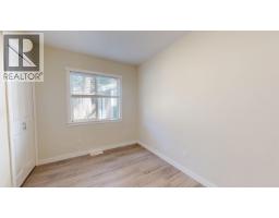 4942 Kyllo Road, 108 Mile Ranch, BC V0K2Z0 Photo 18