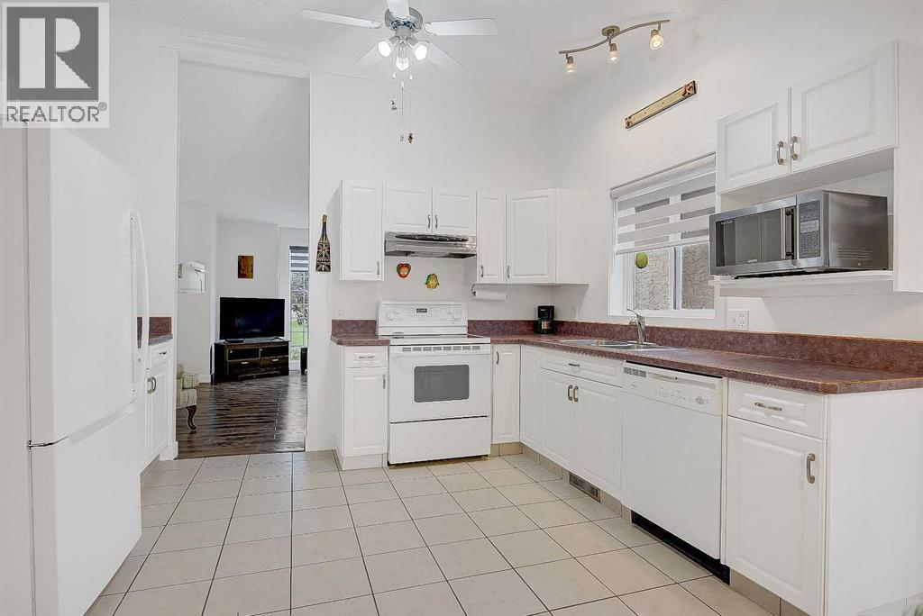 8935 105 Avenue - 12
