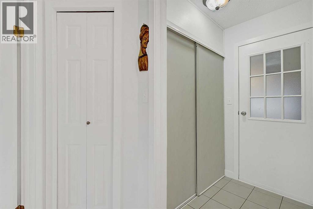 8935 105 Avenue - 14